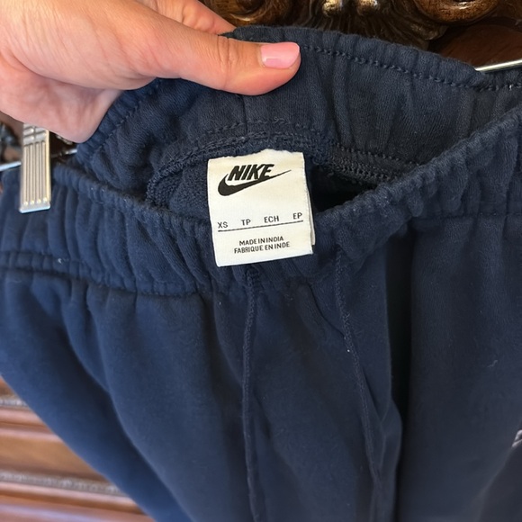 Nike Set - Picture 9 of 10